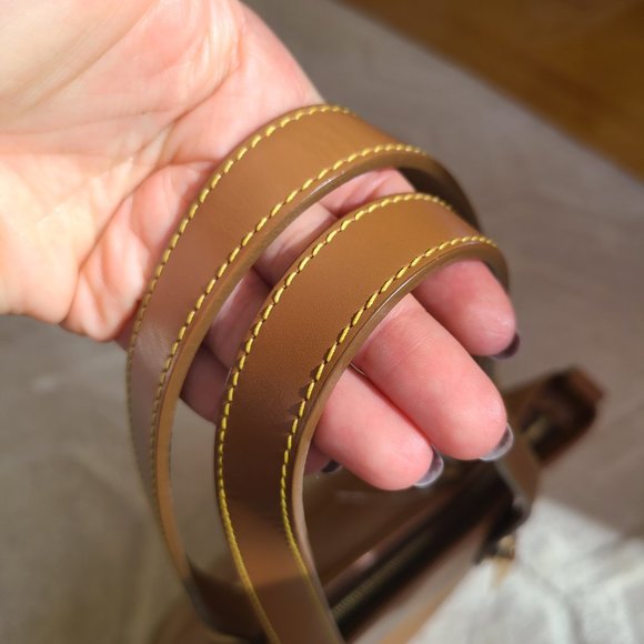 Dooney and Bourke Genuine Leather Tan Shoulder Bag - Picture 10 of 13